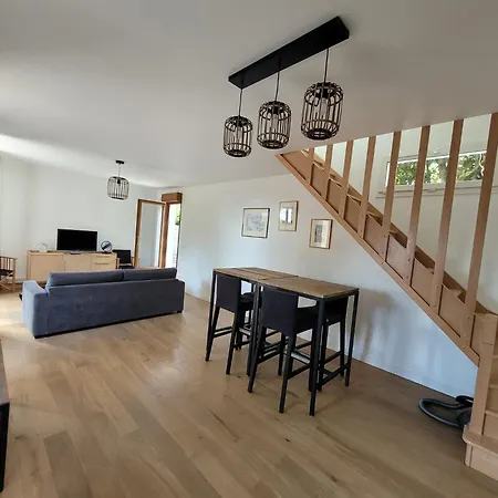 Semesterbostad La Campagne A Paris - Charmante Maison A 2 Pas De Paris Et Versailles *